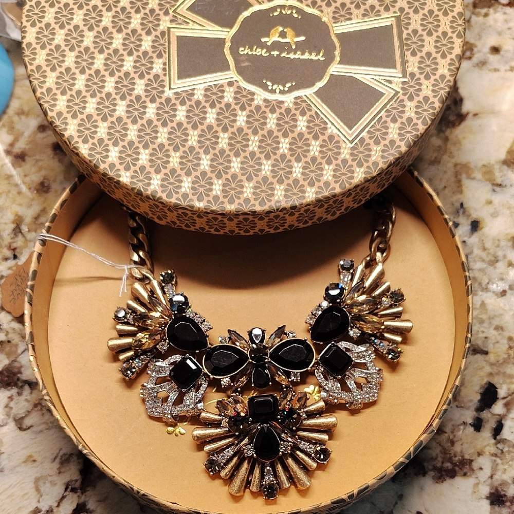 Chloe + Isabel Deco Fanfare Statement Necklace